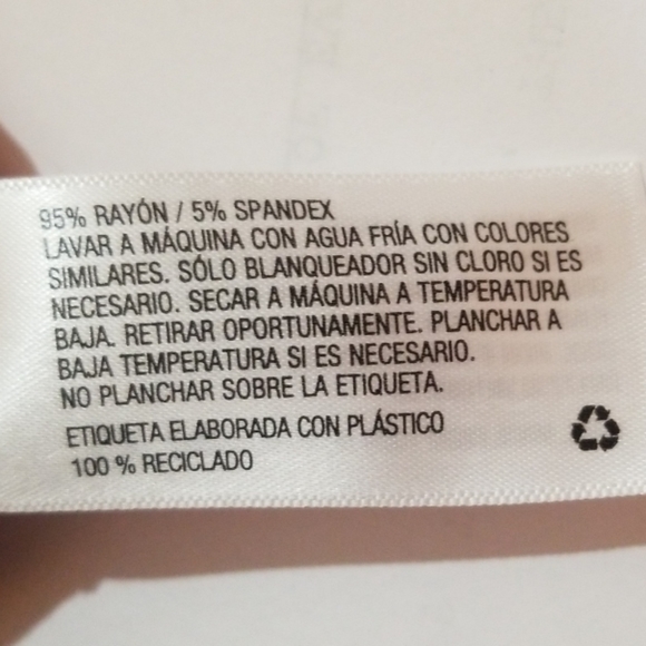 A NEW DAY RUST COLORED TOP - Picture 4 of 5